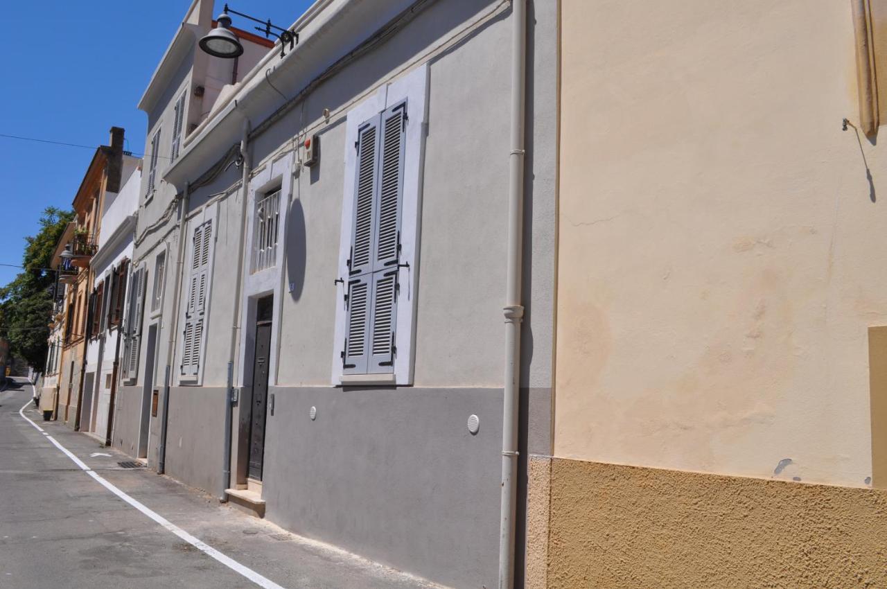 Casa Di Mario Appartamento In Centro Storico Con Due Camere Da Letto E Terrazze Кальяри Экстерьер фото